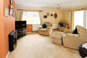 Station Road Alresford- click for photo gallery